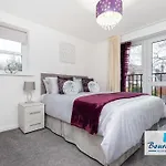 Bournecoast: Modern Apartment Near Beaches -Fm9580