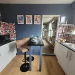 Hidden Retreat - 4 Minutes To The Beach! Pet Friendly!