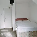 4 Bed House, Sea View Balcony