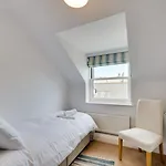 Daisy May Apartment