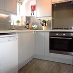 Daisy May Apartment