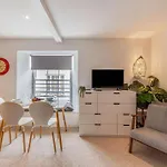 1 Bed In Tenby Fb056