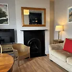 Noble Nooks - Victorian Hideaway At Brighton Station
