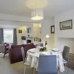 Petrel Cottage