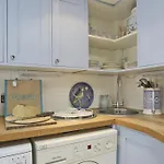 Petrel Cottage
