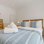 Fishbones Cottage - St Ives