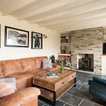 White House, Port Isaac Bay Holidays