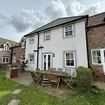 Maris Cottage