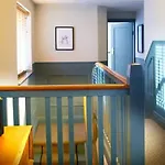 Croft Cottage - Quiet Residential Area Only 5 Min Walk From The Beach