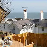 Six Matlock Apartment - Gorgeous Apartment, Stunning Sea Views