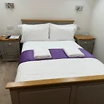Wayfarers Inn