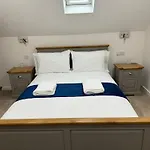 Wayfarers Inn
