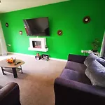 3Br Cosy Modern Stay