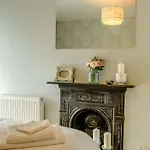 2 Bed In Milford Haven 88529