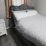 293 Holiday Home- Free On Site Parking