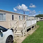 Cosy Caravans 10 Berth Caravan On Butlins Skegness