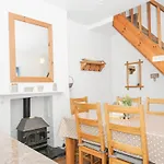 Lowena Cottage