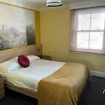 Chiltern Holiday Apartments