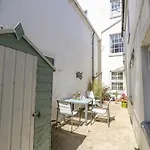 Willow Cottage