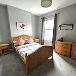 Lovely Victorian House Near Liverpool Centre