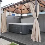 Clydfan, No 1 Trearddur Road
