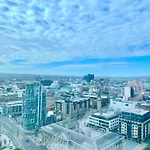 22Nd Floor Luxury City Centre Apartment