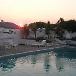 Pine Lodge Hotel