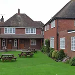 Newtown House Hotel