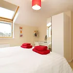 Chy Kerris, Carbis Bay