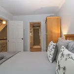 7 The Retreat