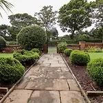 Yardley Manor