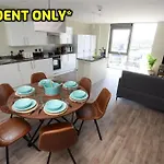 Student Only Zeni 5 Bed Apartment Belfast