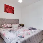 Wimbourne Road Apartment 2