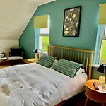 St George'S Hotel