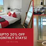 Cosy 2 Bed Apt For Families With Free Parking