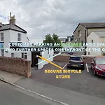 Park View R & R - Adult Only - Self-Catering - Free Parking - Ev Point