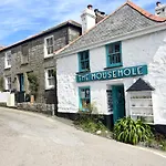 Poldark Charming Mousehole Cottage With Net Loft