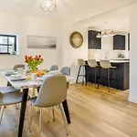 3 Bed In Rye 90766