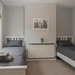 6 Sydney Road