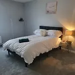 Cosy 2 Bedroom House