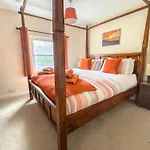 Dolphin Cottage Chesil Beach