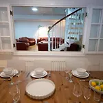 Spacious House Liverpool City Centre L1, Sleeps 16