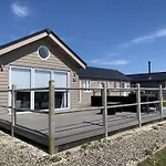Prospect Lodge At The Bay Filey, Sleeps Up To 6, And 2 Dogs Stay For Free!