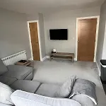New 2 Bedroom First Floor Apartment Close To Beach