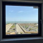 Sohot Stays Sail Apt Sea Views Ground Floor Free Parking