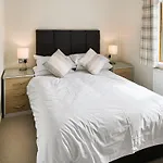 Meadow View 16