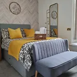 Glascoed Guest House