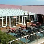 Crows Nest Caravan Park