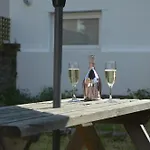 Ryde Beach Garden Apartment