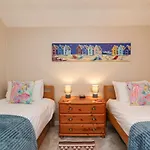 Sunrise Apartment